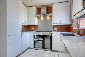 Kitchen/Diner- click for photo gallery